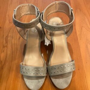 Chic Gray Studded Women's Sandals